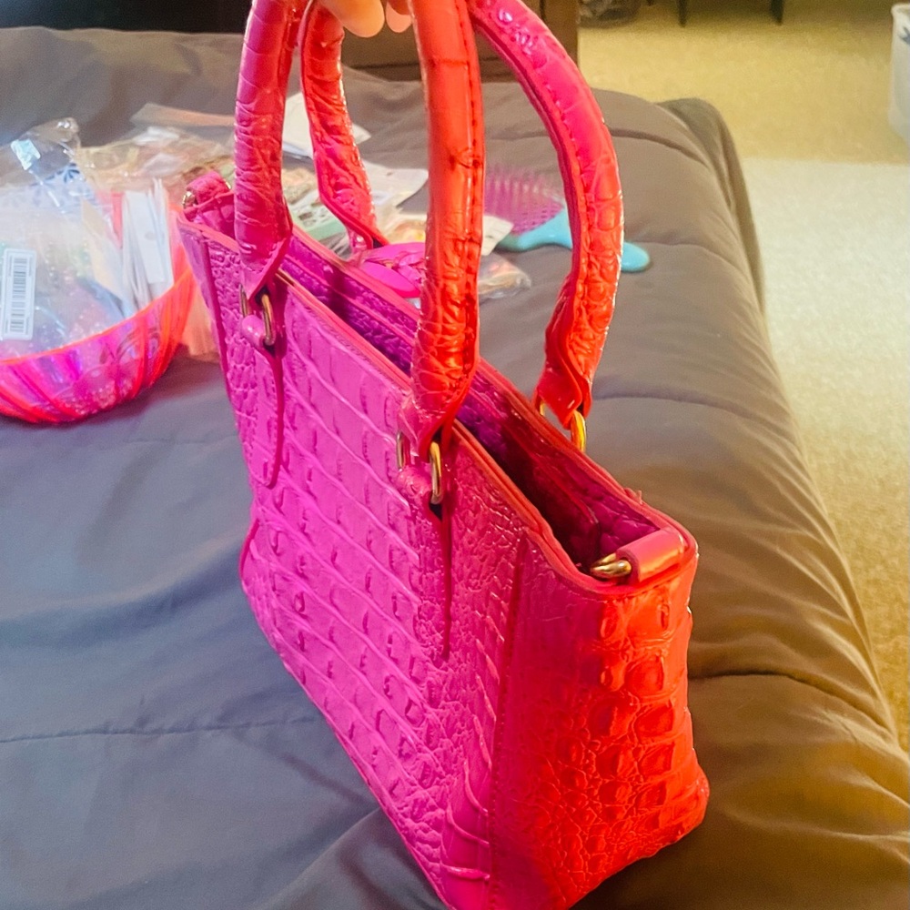 Vibrant Pink Crocodile-Embossed Women's Handbag - Picture 3 of 6